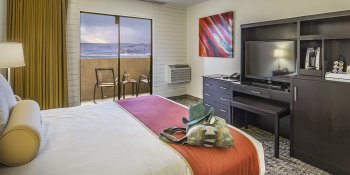 Lake View Room